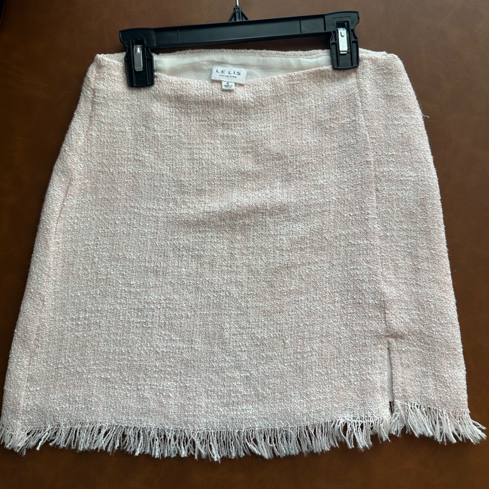 Boutique Tweed mini skirt 
High quality